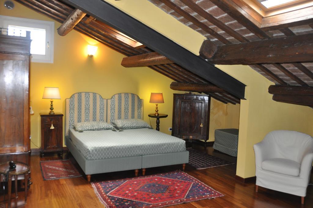 Piazza Nova Guest House Ferrara Pokoj fotografie